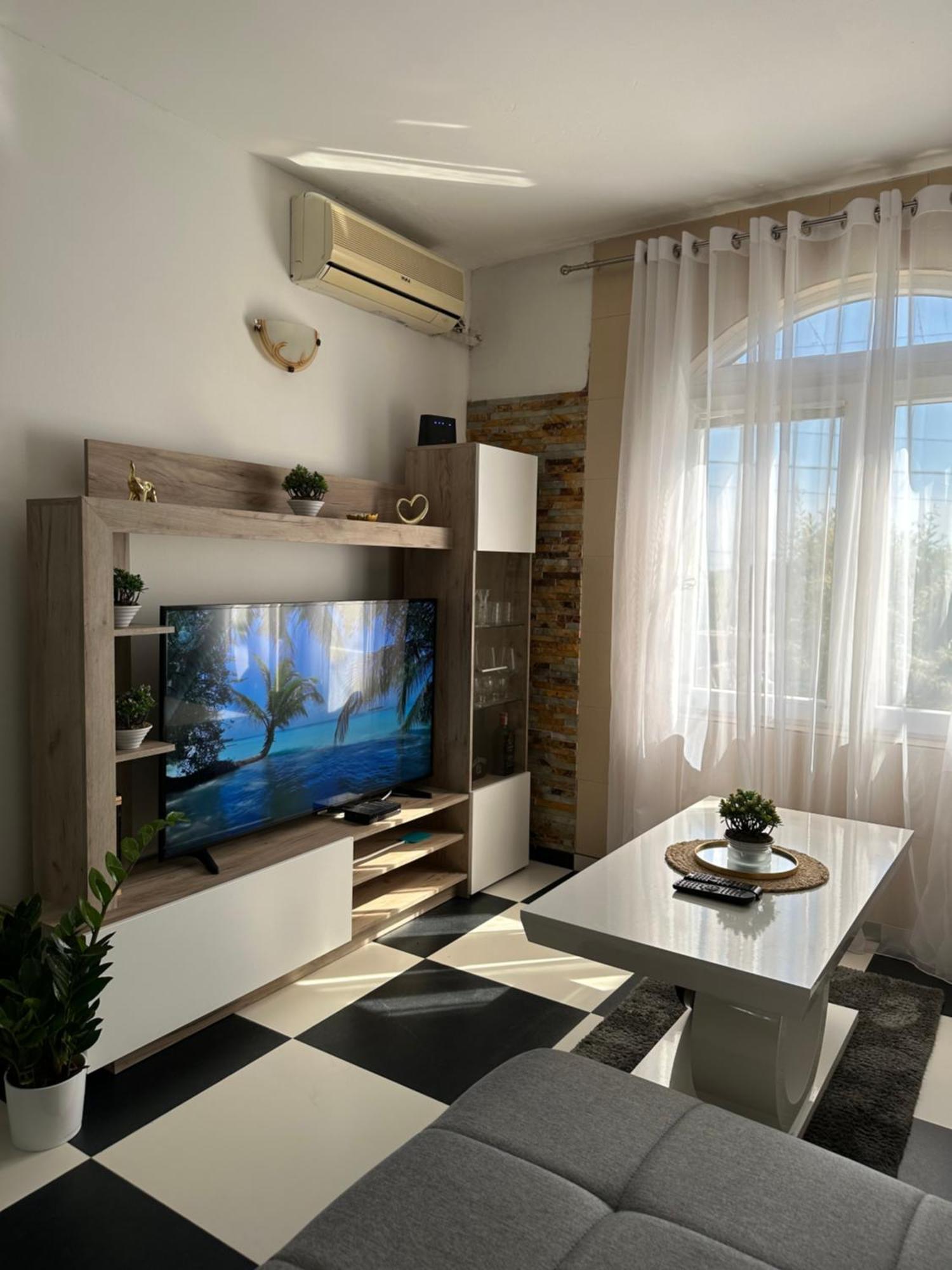 Djordje Apartment
